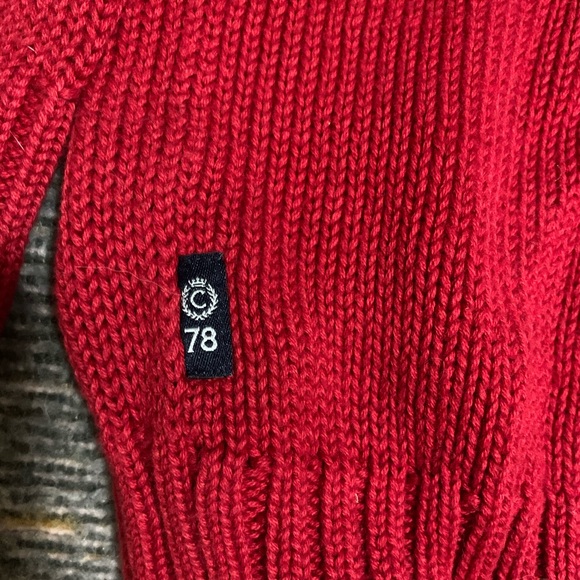 Red sweater - Picture 3 of 4